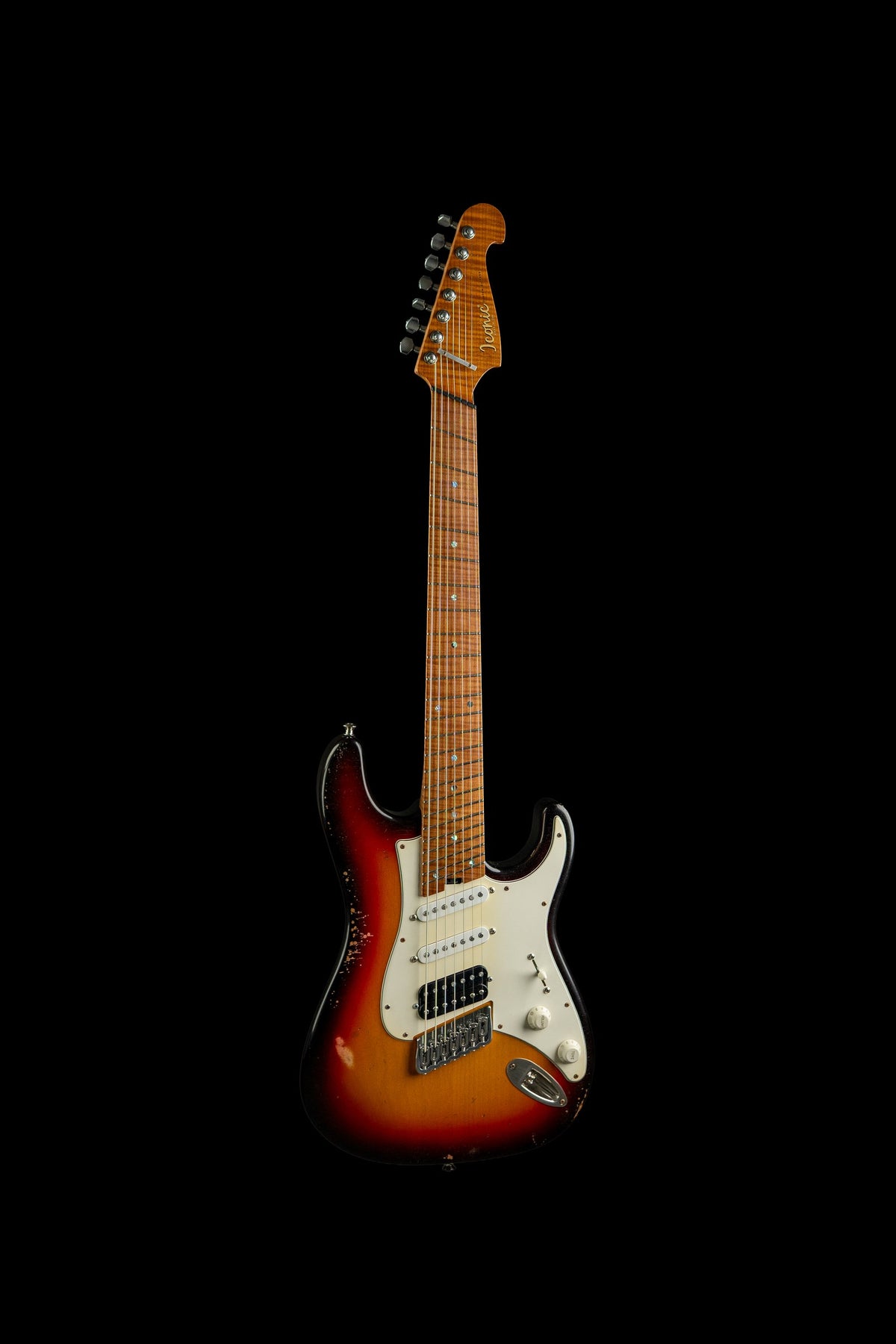 Solana 7MS - full front